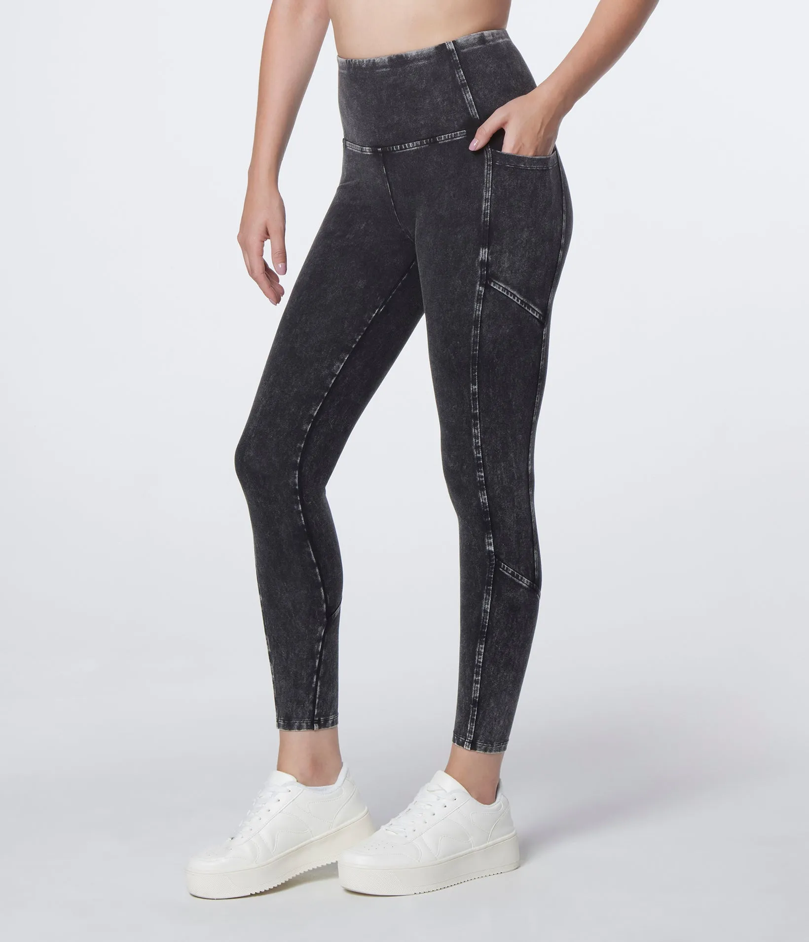 7/8 High Rise Mineral Wash Legging