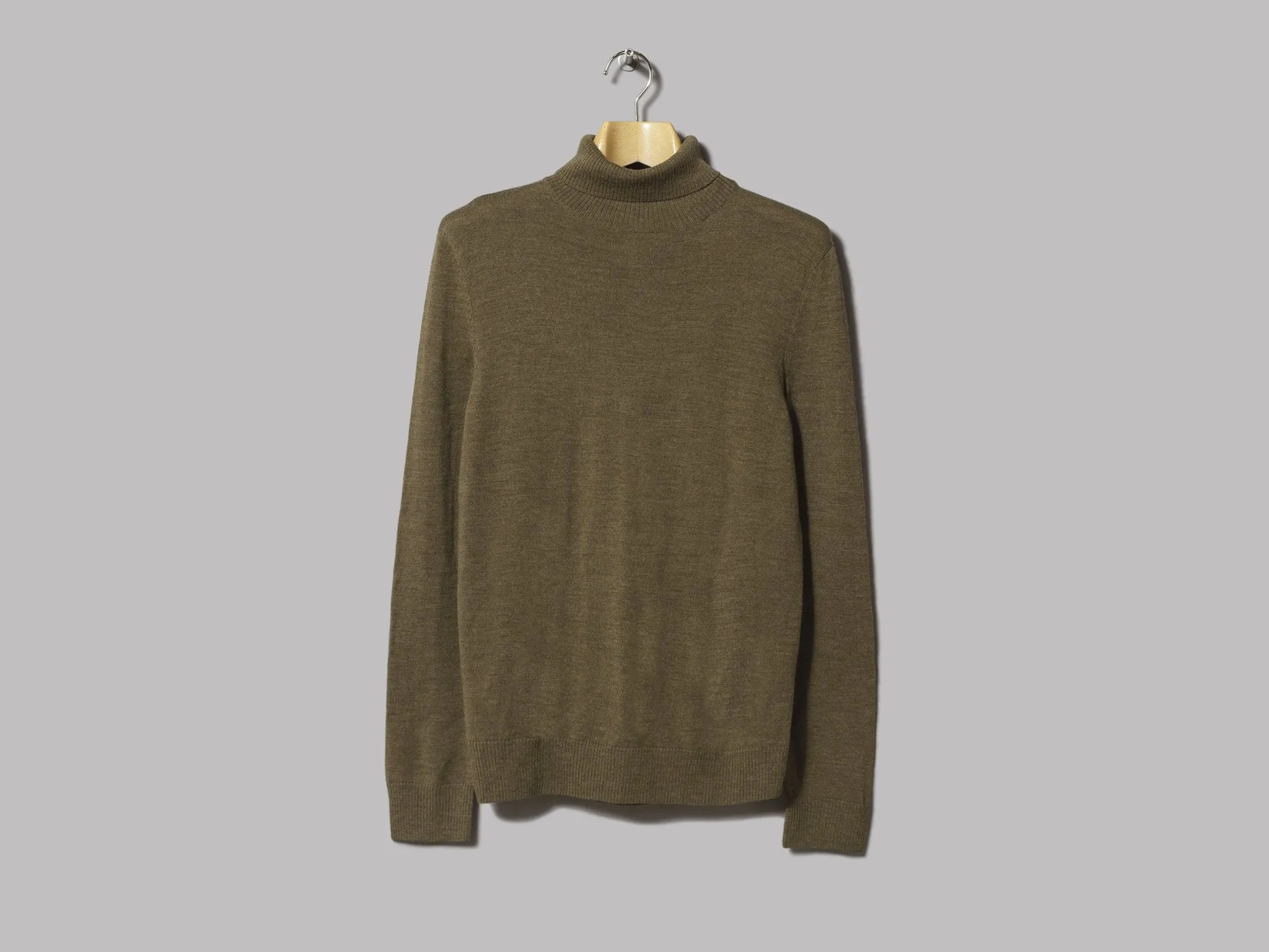 A.P.C. Pull Marcelino (Kaki Chin)