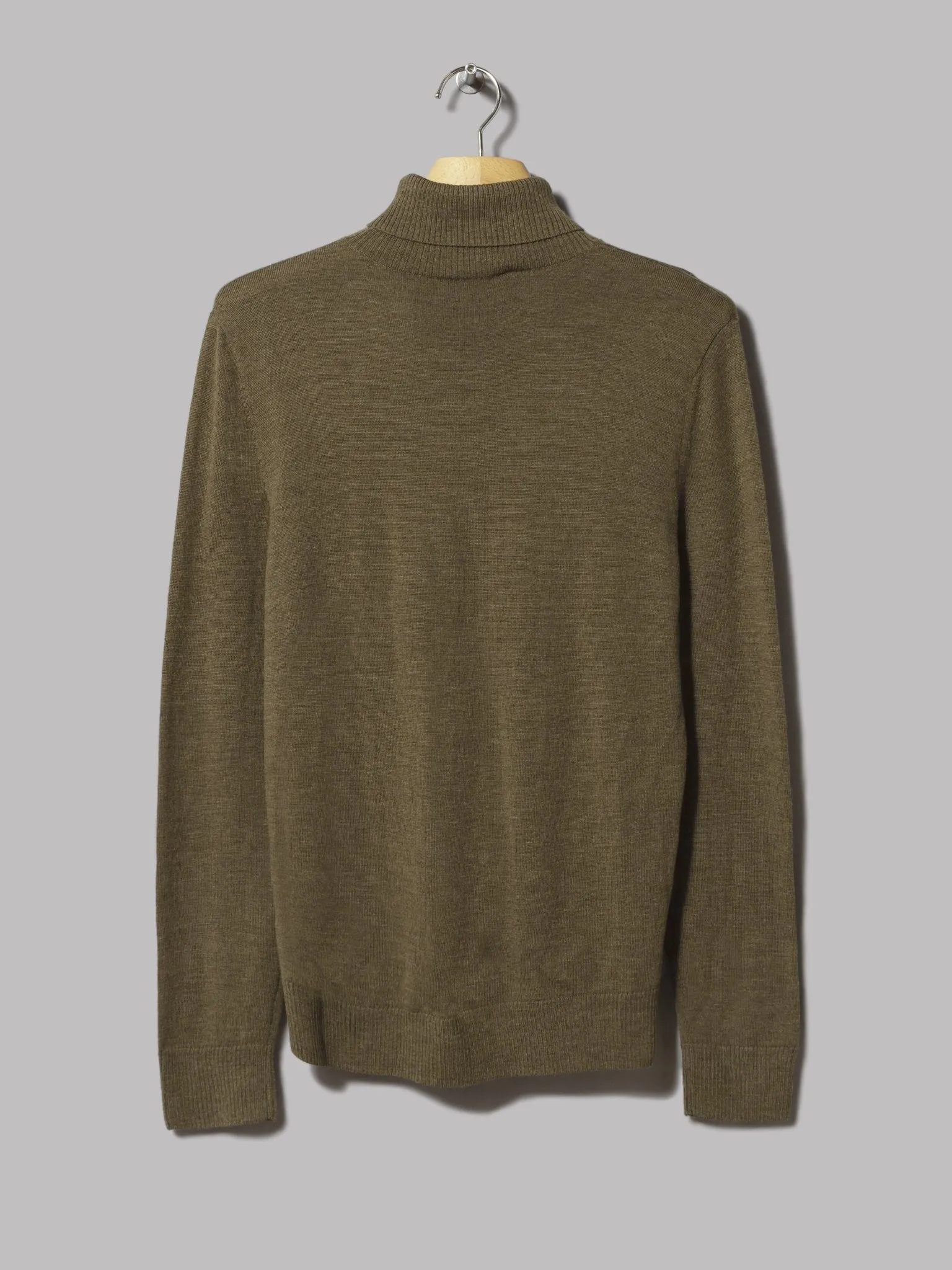 A.P.C. Pull Marcelino (Kaki Chin)