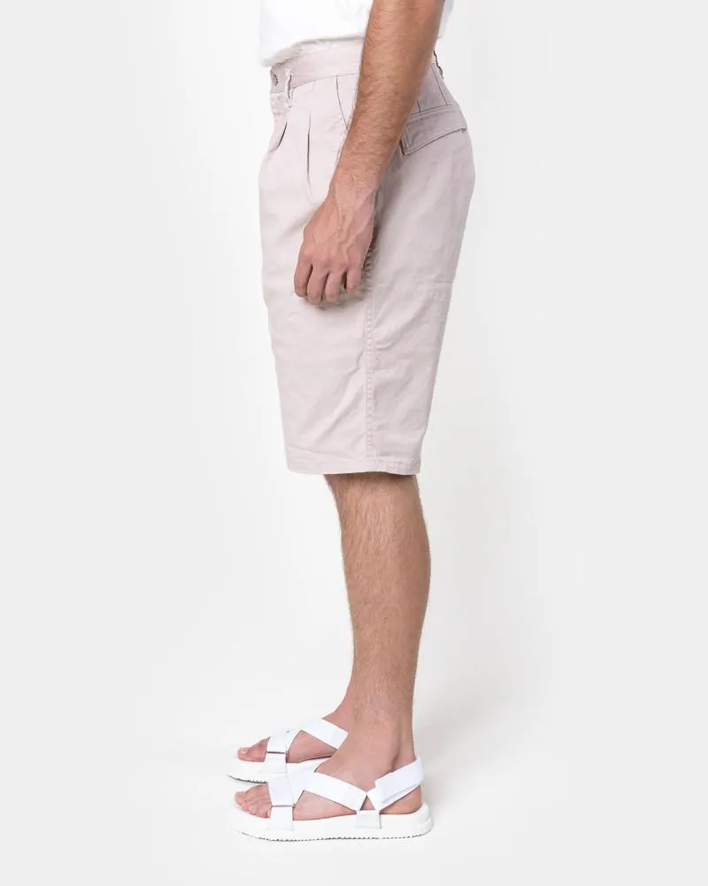 Clerk Shorts in Coral