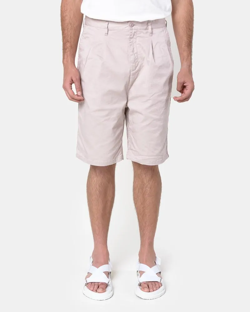 Clerk Shorts in Coral