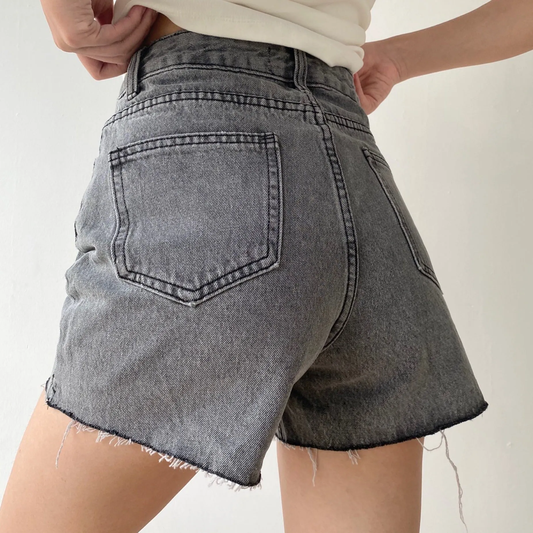 deanwangkt - 90s Cowboy Denim Shorts