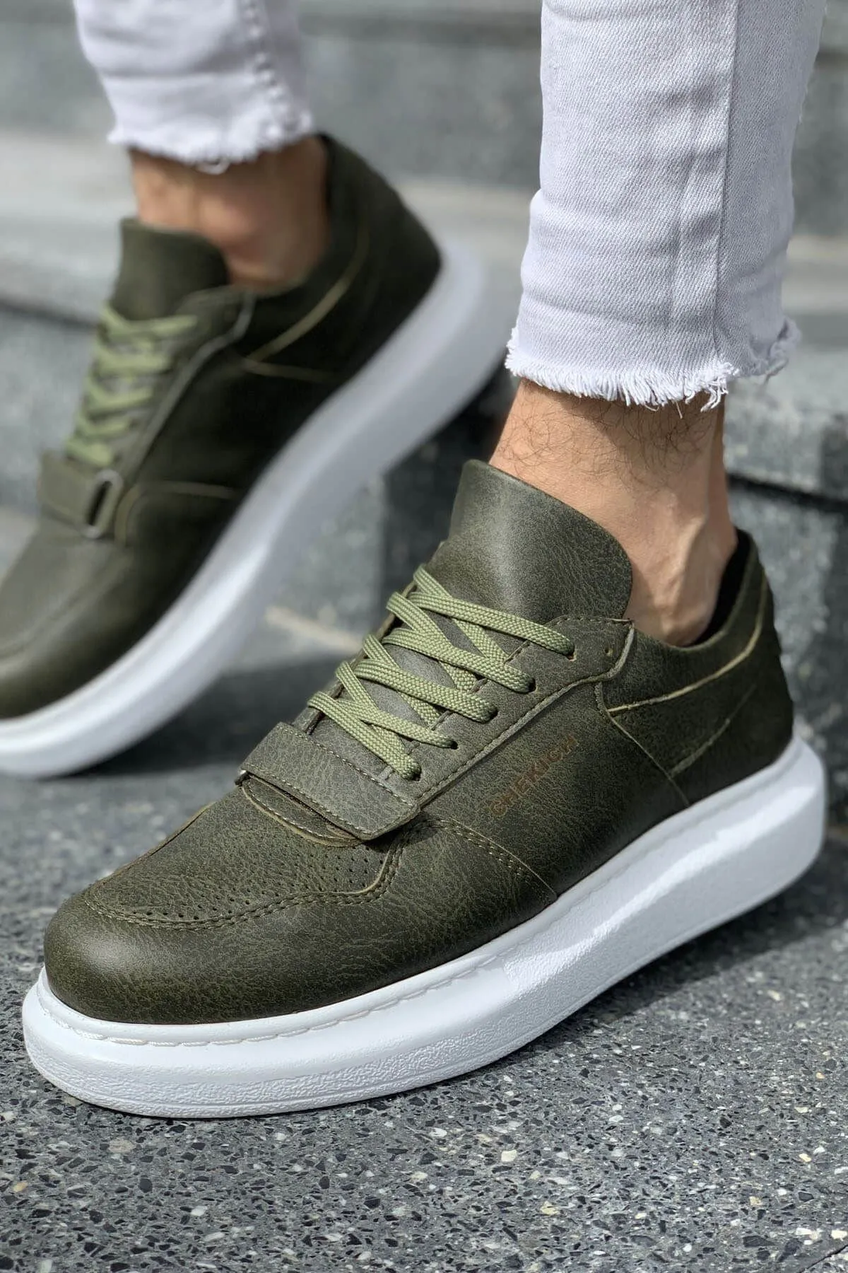 Khaki Sneaker CH073