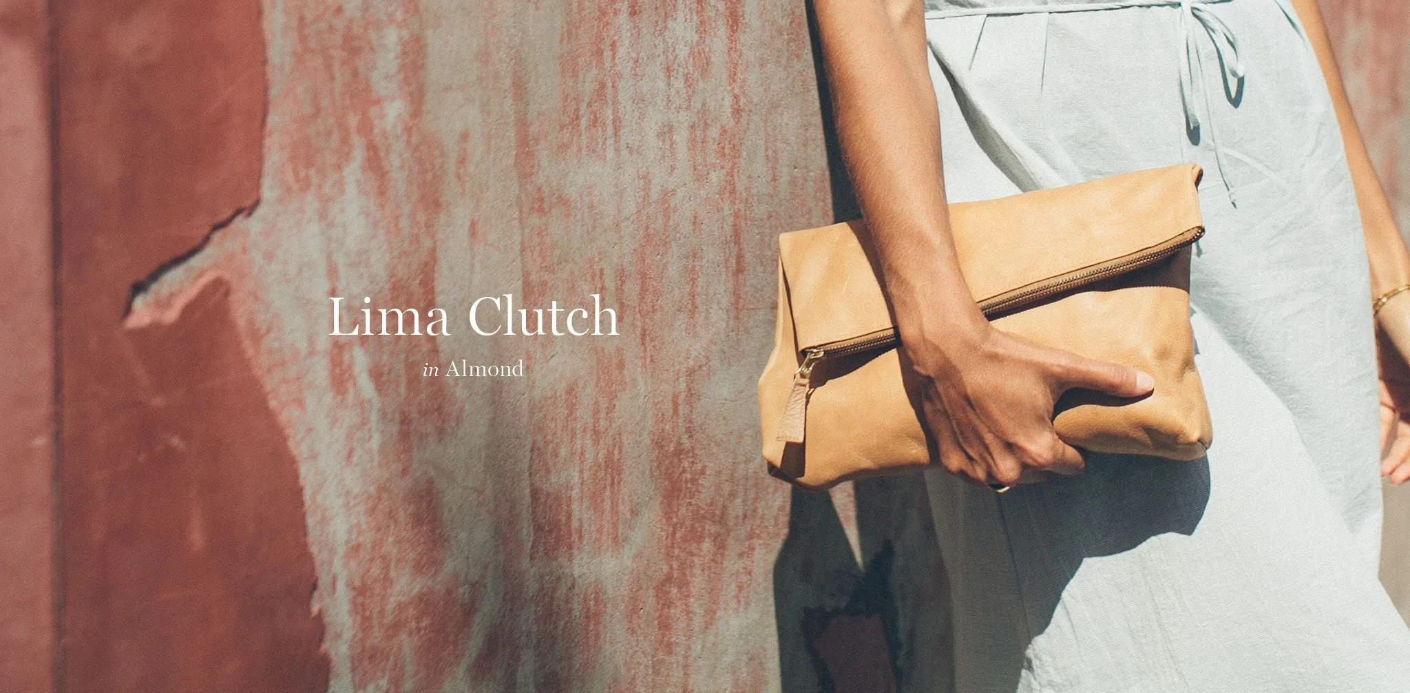 Lima Clutch in Almond