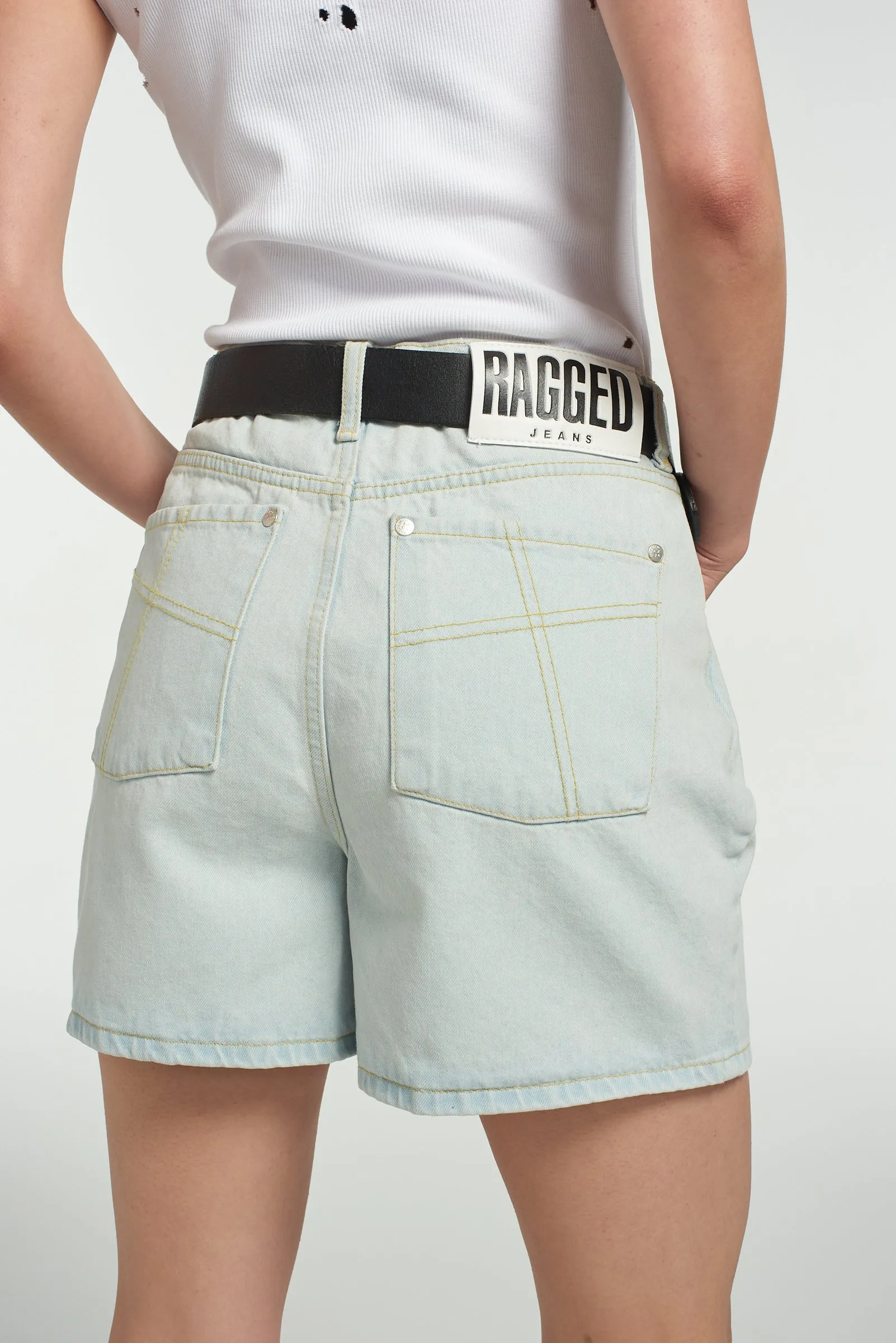 Mom Short Stonewash