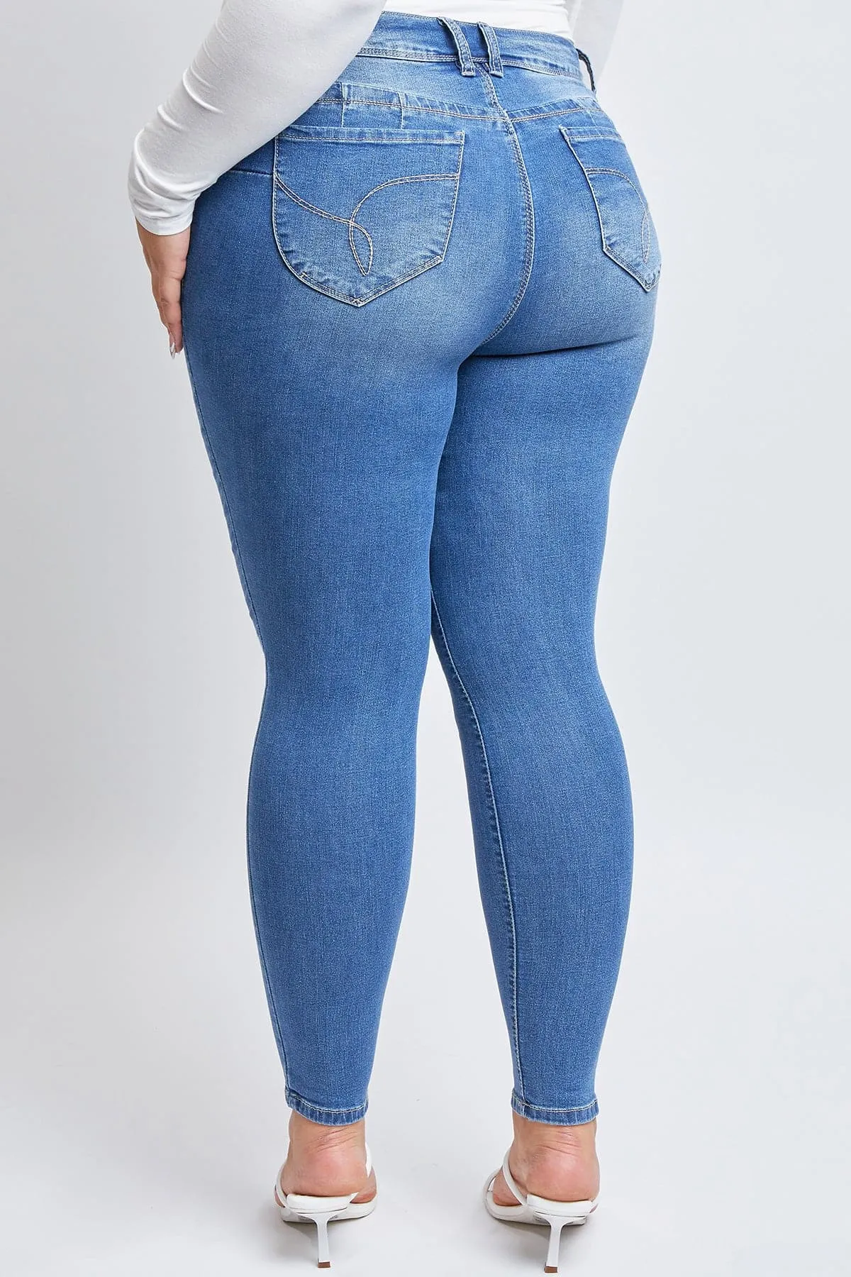 Plus Size Women's Sustainable WannaBettaButt Skinny Jeans