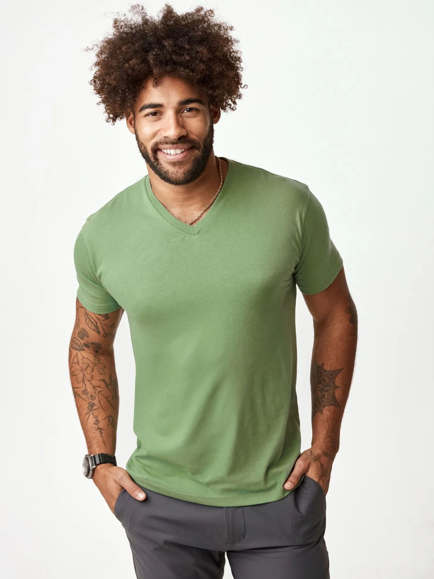 Spring Essentials Member V-Neck 5-Pack