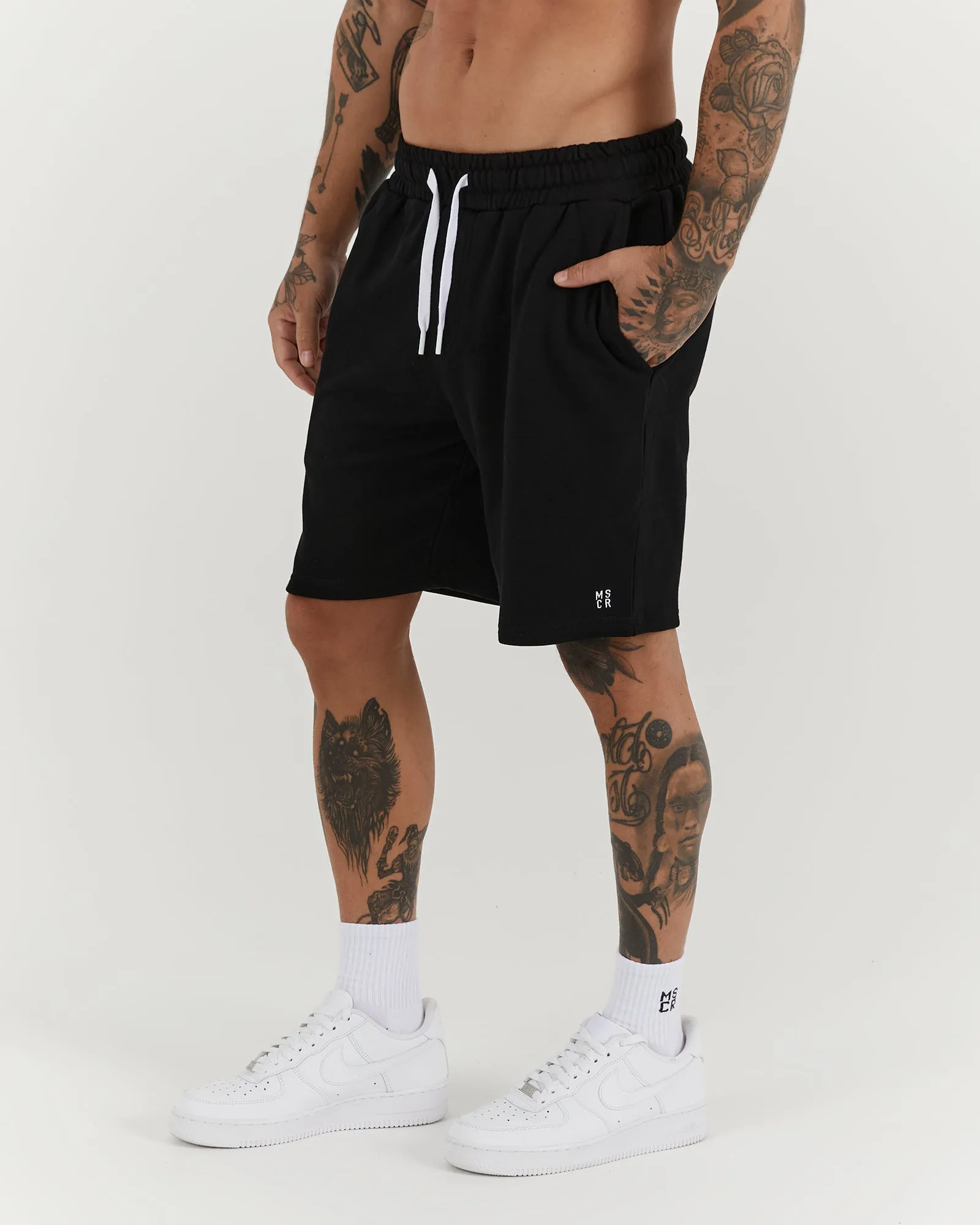 UNWIND SHORTS 8" - BLACK