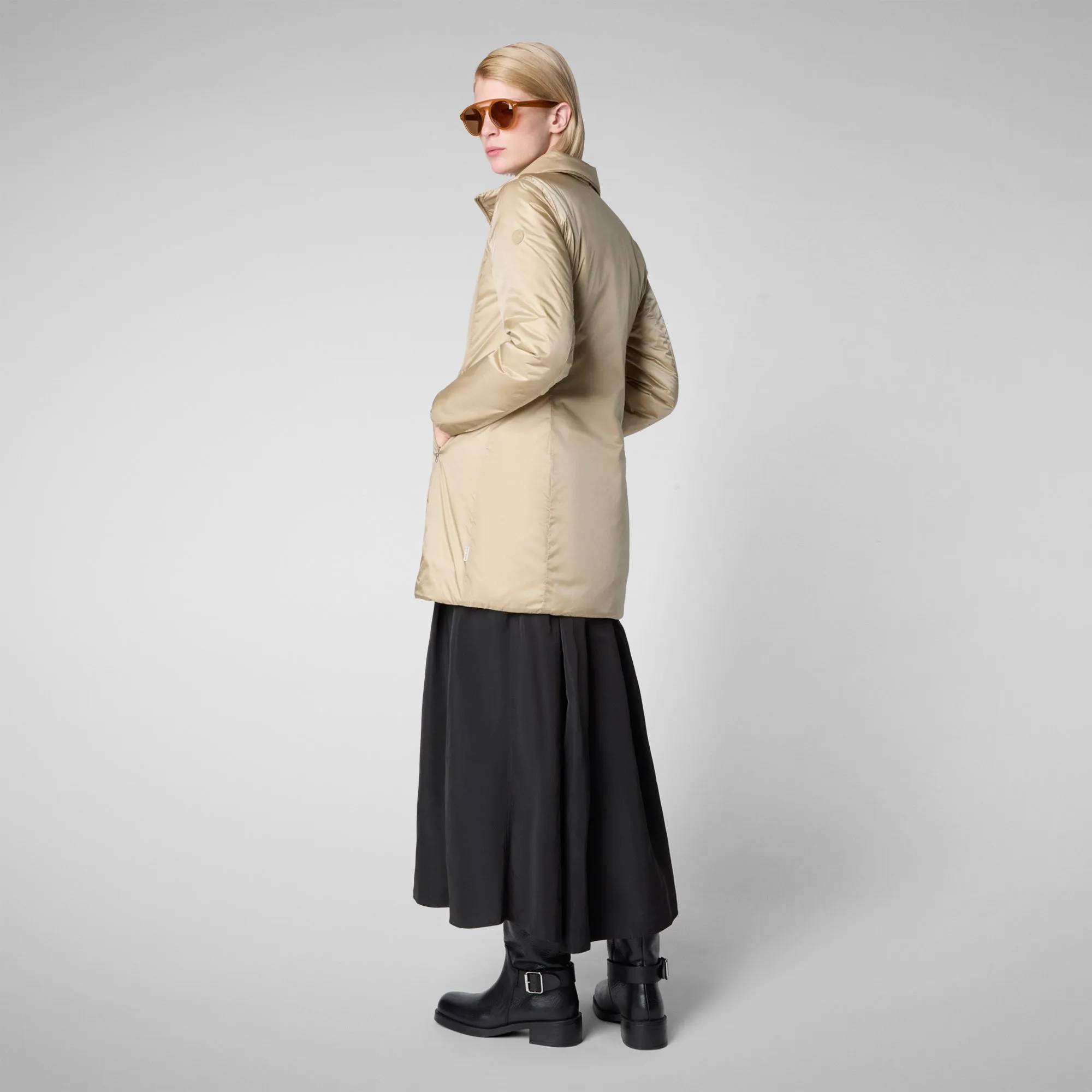 Woman's hooded coat Rhia in wood beige