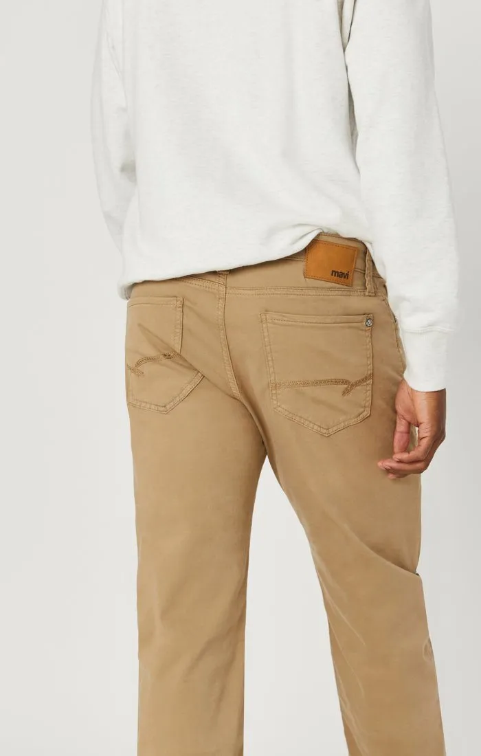 ZACH STRAIGHT LEG IN BRITISH KHAKI TWILL